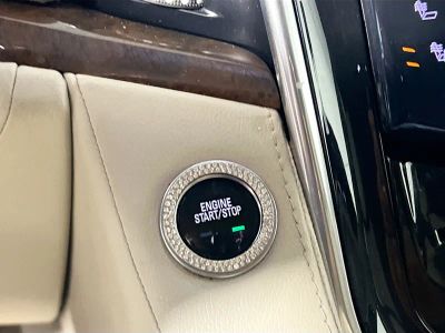 2017 Cadillac Escalade ESV — photo 20 view