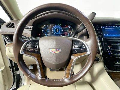 2017 Cadillac Escalade ESV — photo 15 view