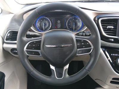 2022 Chrysler Voyager - Photo 12