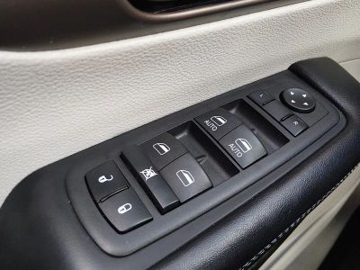 2022 Chrysler Voyager - Photo 18