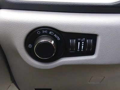 2022 Chrysler Voyager - Photo 19