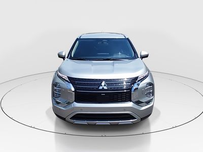 2024 Mitsubishi Outlander - Photo 2