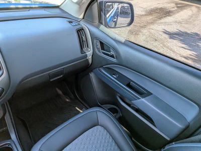 2022 Chevrolet Colorado — photo 18 view