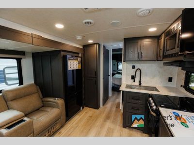 2026 Forest River RV Rockwood Ultra Lite - Photo 7