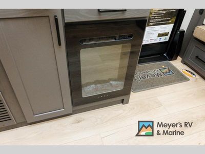 2026 Forest River RV Rockwood Ultra Lite - Photo 21