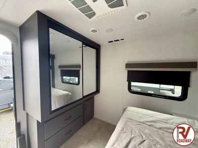 2025 Forest River RV Rockwood Ultra Lite - Photo 32