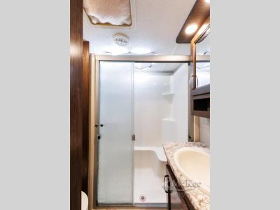 2017 Keystone RV Montana High Country — photo 19 view