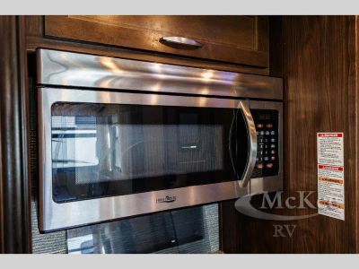 2017 Keystone RV Montana High Country — photo 14 view