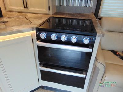 2023 Four Winds RV Chateau - Photo 22
