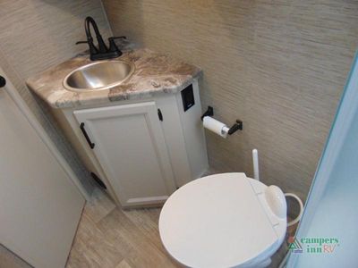 2023 Four Winds RV Chateau - Photo 14