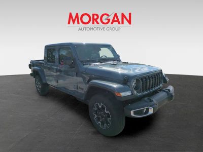 2026 Jeep Gladiator — side profile view