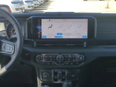 2026 Jeep Gladiator — photo 19 view