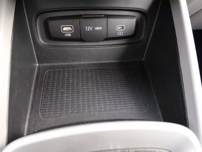 2025 Hyundai Venue - Photo 17
