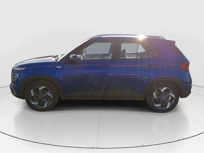 2025 Hyundai Venue - Photo 4