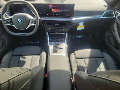 2026 BMW i4 — photo 14 view
