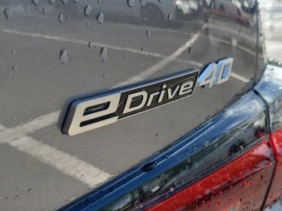 2026 BMW i4 — photo 8 view