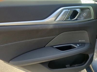 2026 BMW i4 — photo 10 view