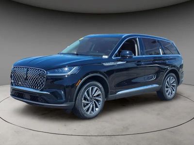 2026 Lincoln Aviator Premiere in Black Metallic — front three-quarter view