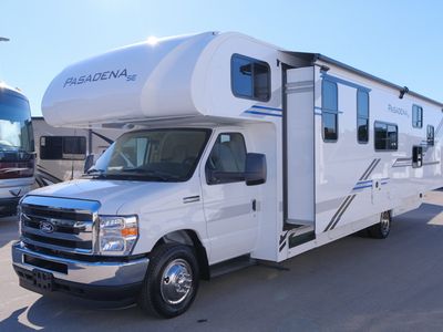 2026 Thor Motor Coach Pasadena SE - Photo 2