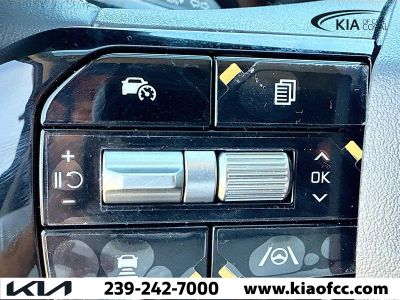 2026 Kia Sorento — photo 37 view