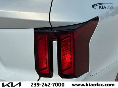 2026 Kia Sorento — photo 9 view