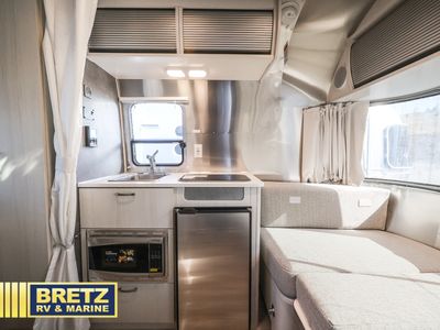 2025 Airstream Bambi - Photo 10
