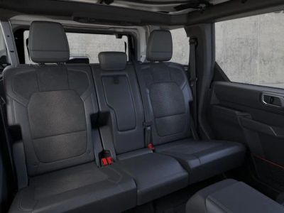 2026 Ford Bronco — photo 11 view