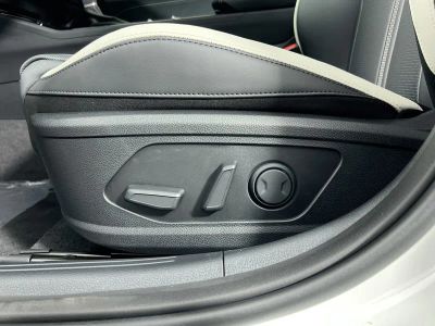 2026 Kia K5 — photo 15 view
