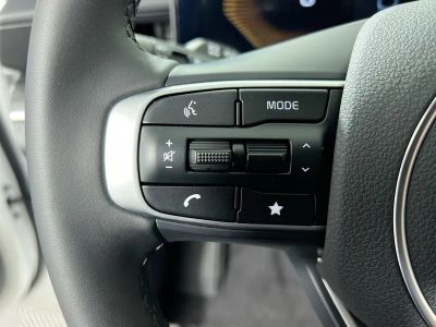 2026 Kia K5 — photo 18 view