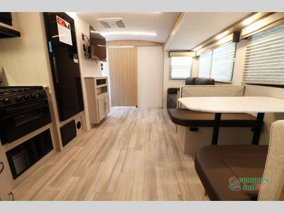 2025 Cruiser Embrace - Photo 14