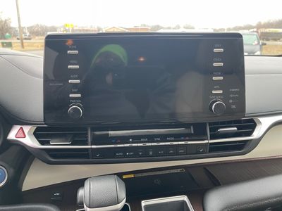 2024 Toyota Sienna - Photo 11