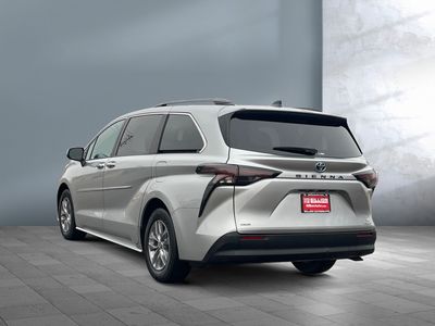 2024 Toyota Sienna - Photo 4