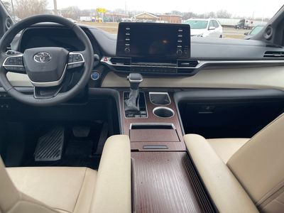 2024 Toyota Sienna - Photo 12
