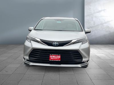 2024 Toyota Sienna - Photo 2