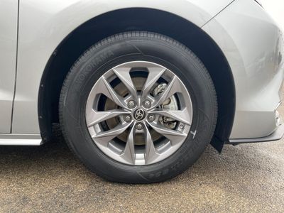 2024 Toyota Sienna - Photo 16