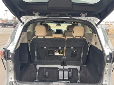 2024 Toyota Sienna - Photo 17