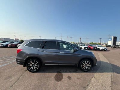 2019 Honda Pilot — interior view