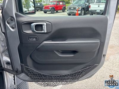 2020 Jeep Wrangler — photo 47 view