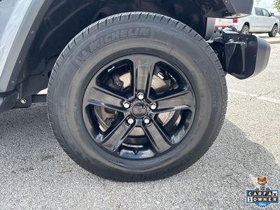 2020 Jeep Wrangler — photo 33 view