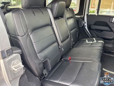2020 Jeep Wrangler — photo 42 view