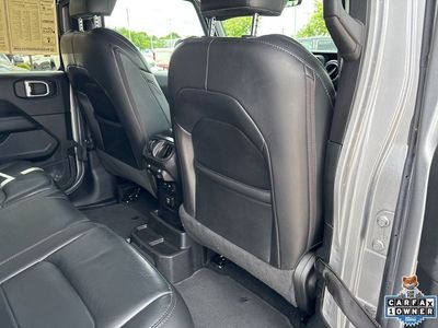 2020 Jeep Wrangler — photo 40 view