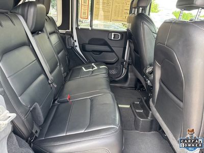2020 Jeep Wrangler — photo 41 view