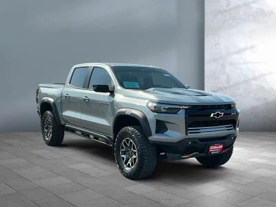 2024 Chevrolet Colorado — front three-quarter view