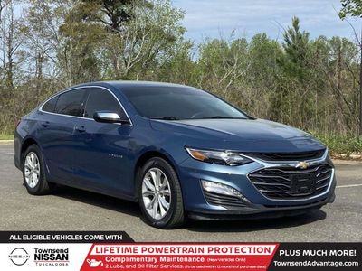 2025 Chevrolet Malibu - Photo 2