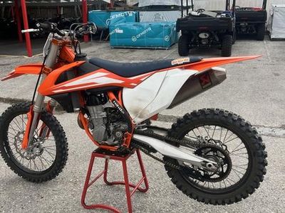 2017 KTM SX 450 F (2017.5) — interior view