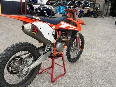2017 KTM SX 450 F (2017.5) — side profile view