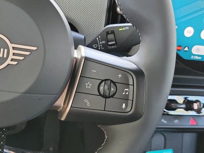 2026 MINI Convertible — photo 18 view