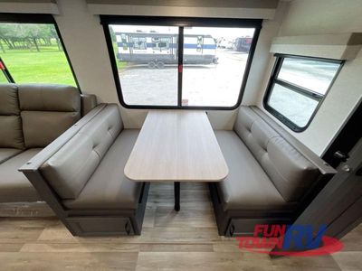 2025 Venture RV Stratus - Photo 17