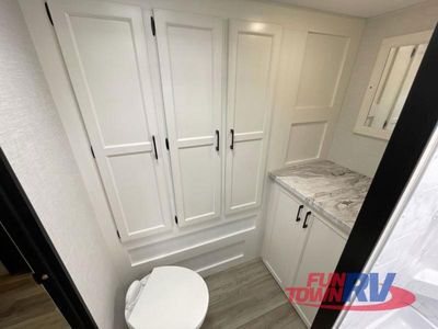 2025 Venture RV Stratus - Photo 27
