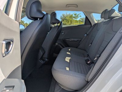 2025 Kia K4 - Photo 15